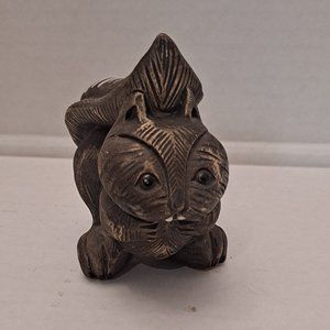 MANN STONE SQUIRREL